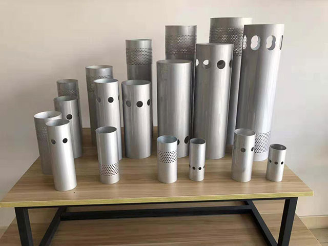 沖孔鋁(lǚ)管廠家直銷