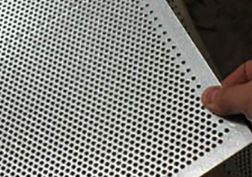 沖孔網(wang)尺寸不合适(shi)的原因