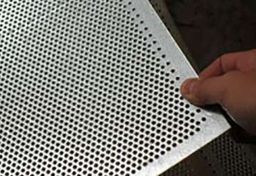 不鏽鋼沖孔(kong)網隔音闆的(de)工作效果及(ji)原理